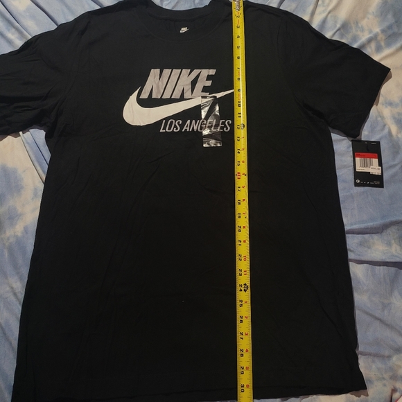 Nike Tshirt - Picture 3 of 5